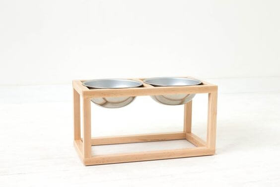 Comedero grande (30 cms de altura) para perro o gato minimalista tipo palitos
